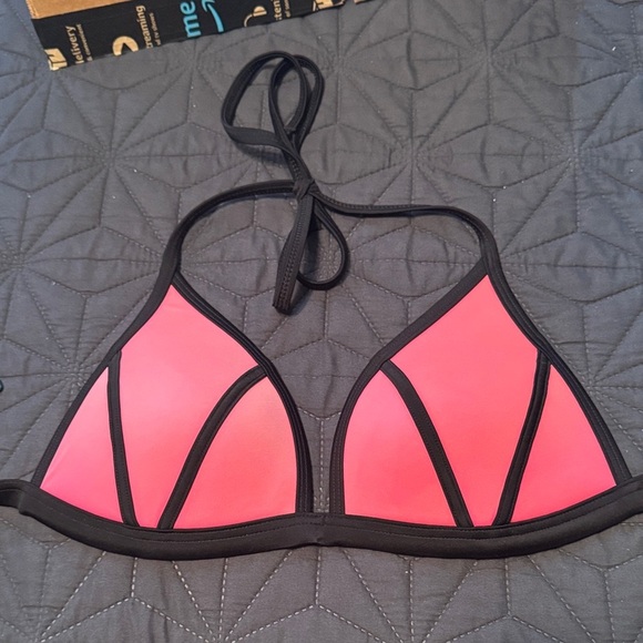 PINK Victoria's Secret Neon Pink Bikini Top - Picture 1 of 4